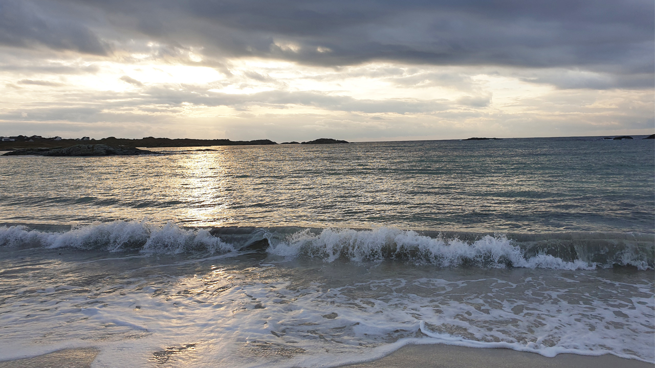Coaching at Sandve - where sea and sky meet Ocean